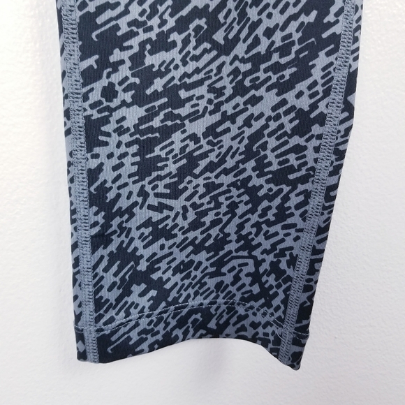 Nike Dri-Fit Running Cropped Leggings NWT - Picture 4 of 15